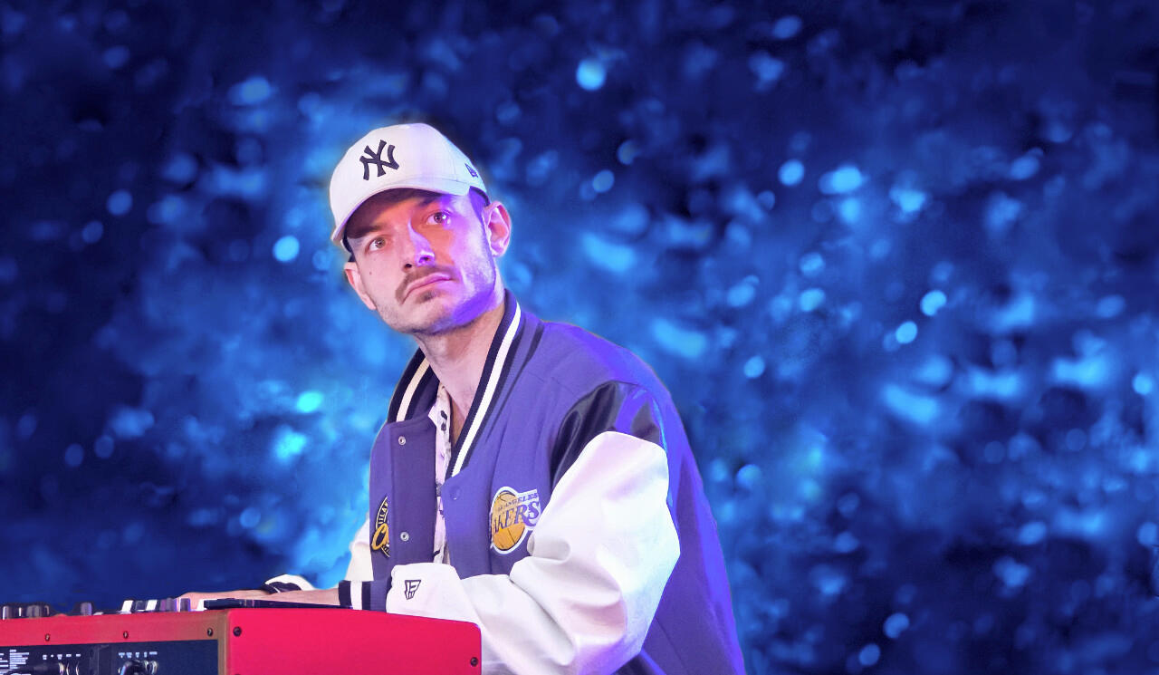 Felix Eisenhauer – Keyboards & Backing Vocals – QUEEN II • Magic Tribute